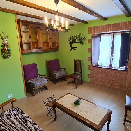 アパート El Burbyi ソモ