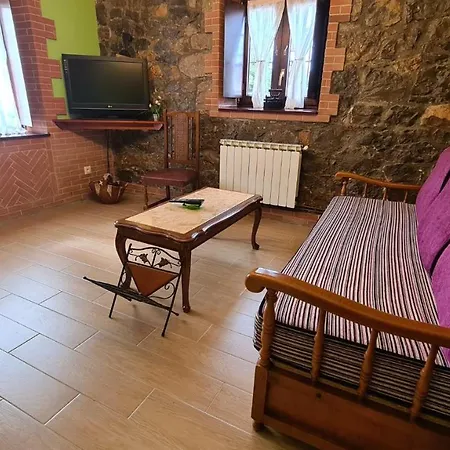 アパート El Burbyi ソモ